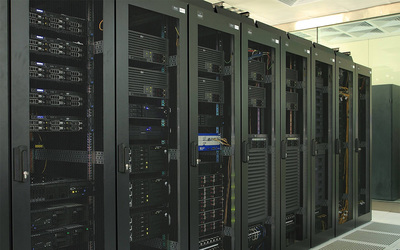 機(jī)房建設(shè)在計算機(jī)系統(tǒng)服務(wù)中的作用與關(guān)鍵要素